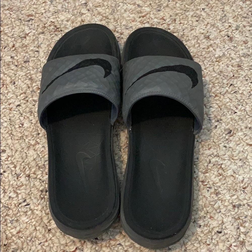 Like New Nike Slides